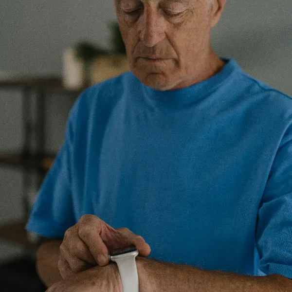 how does fall detection work on apple watch